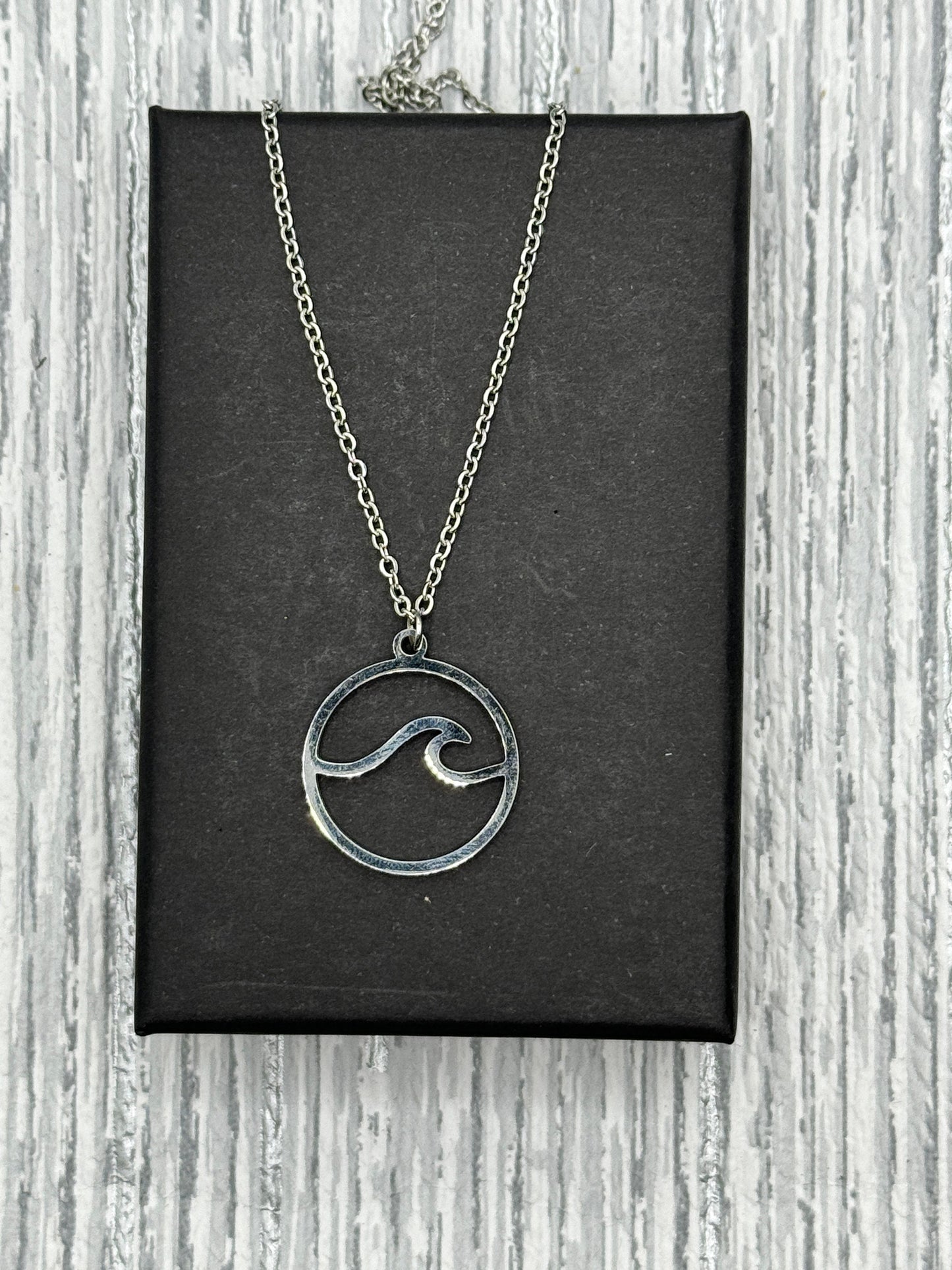 Asri Wave Necklace, wave pendant, sea necklace, wave jewellery, wave symbolism, ocean pendant, surfer necklace, surfer pendant